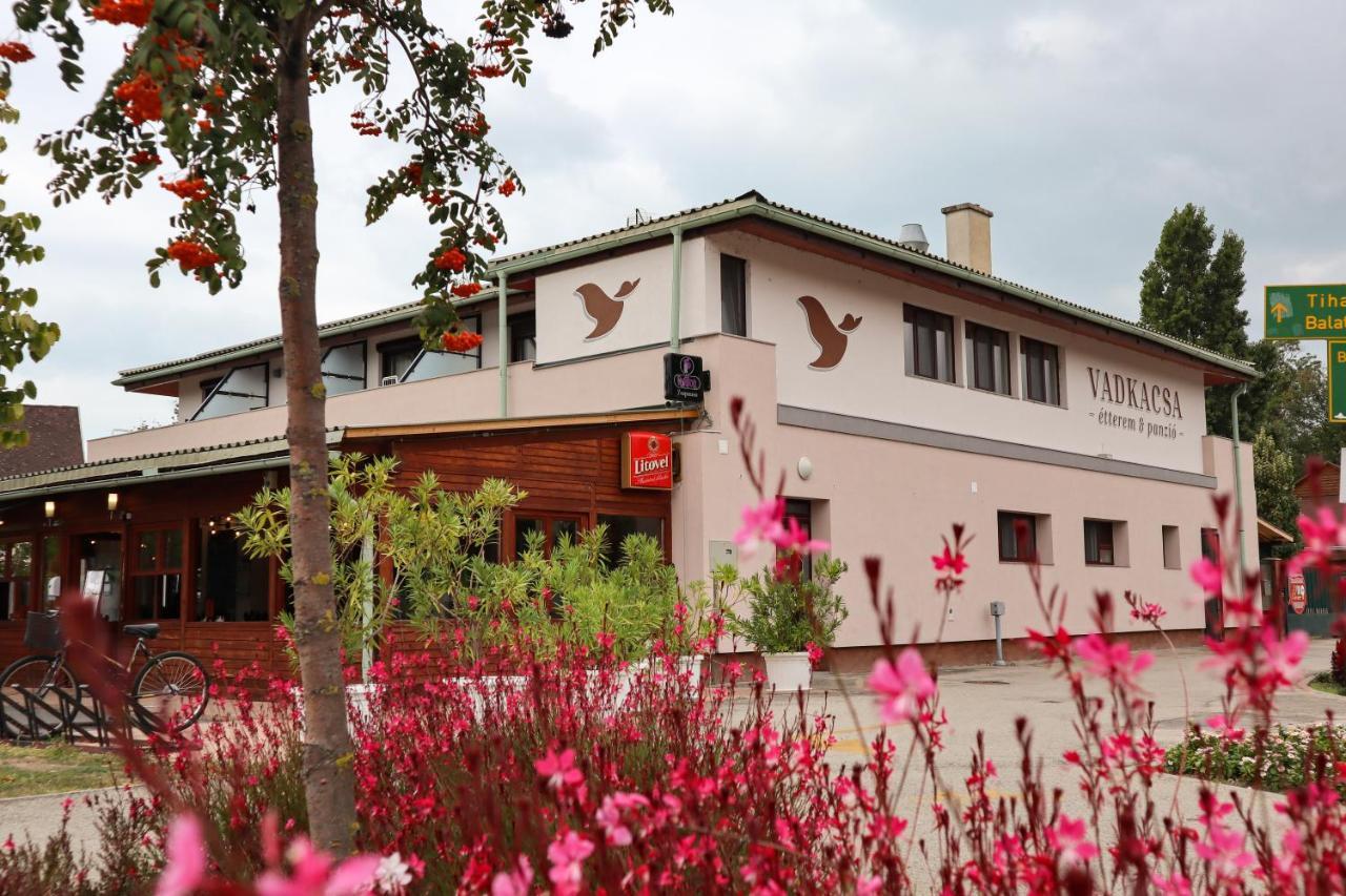 Vadkacsa Panzio Bed & Breakfast Balatonkenese Eksteriør bilde